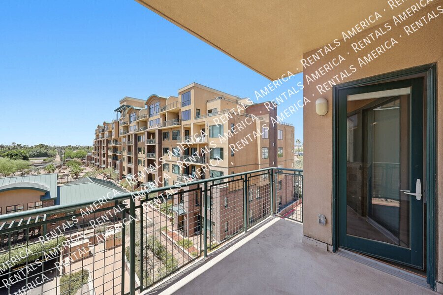 Upgraded 4th Floor Condo at Tapestry on Central 2 Bed + Studio property image