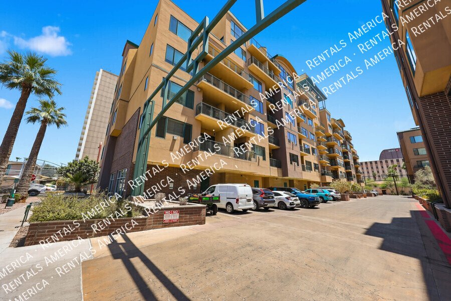 Upgraded 4th Floor Condo at Tapestry on Central 2 Bed + Studio property image