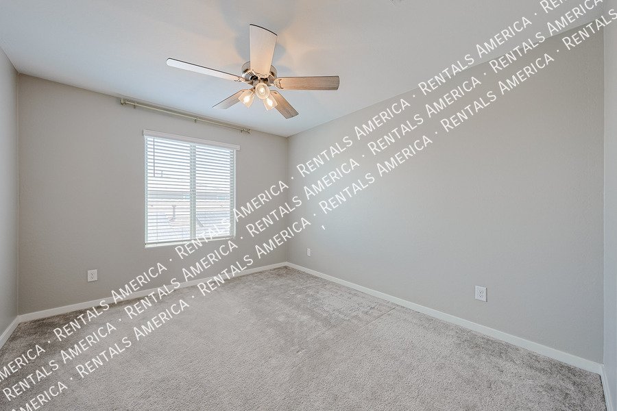 Spacious 5 Bedroom Home in Hudson Commons-No Pets property image