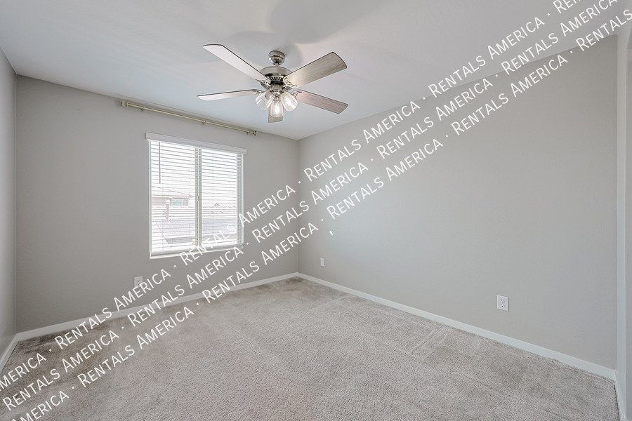 Spacious 5 Bedroom Home in Hudson Commons-No Pets property image
