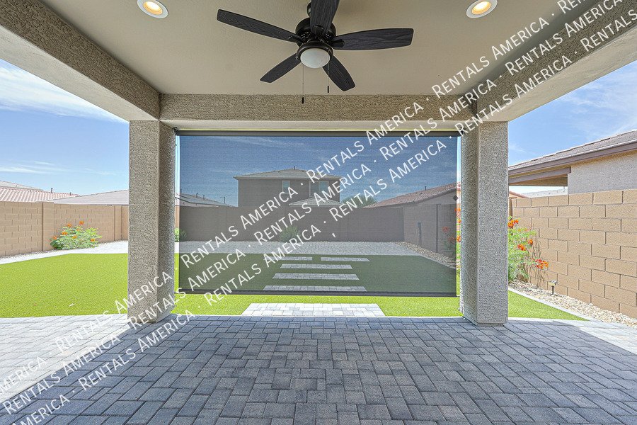 Spacious 5 Bedroom Home in Hudson Commons-No Pets property image