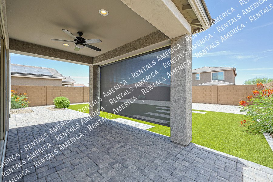 Spacious 5 Bedroom Home in Hudson Commons-No Pets property image