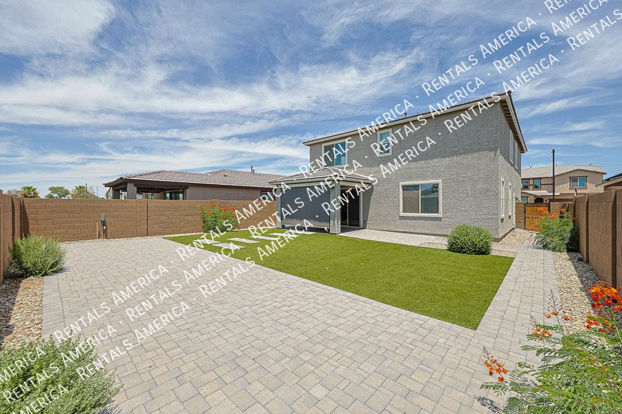 Spacious 5 Bedroom Home in Hudson Commons-No Pets property image