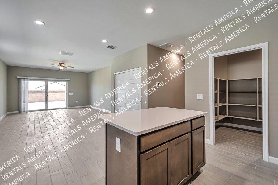 Stunning 4 Bed 2 Bath Home in Gated Community! property image