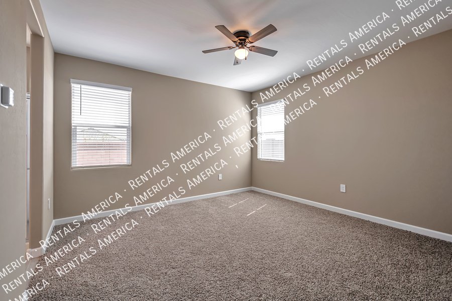 Stunning 4 Bed 2 Bath Home in Gated Community! property image