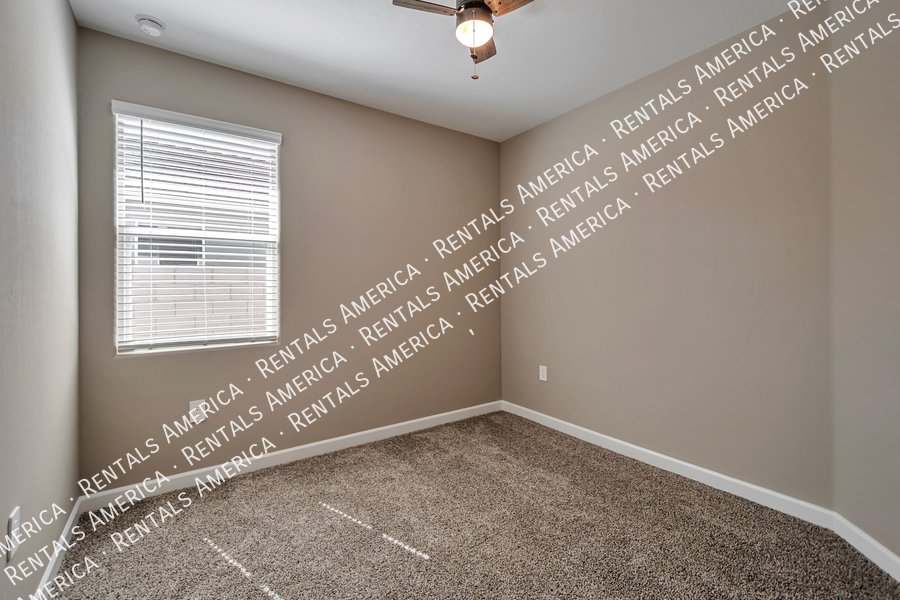 Stunning 4 Bed 2 Bath Home in Gated Community! property image