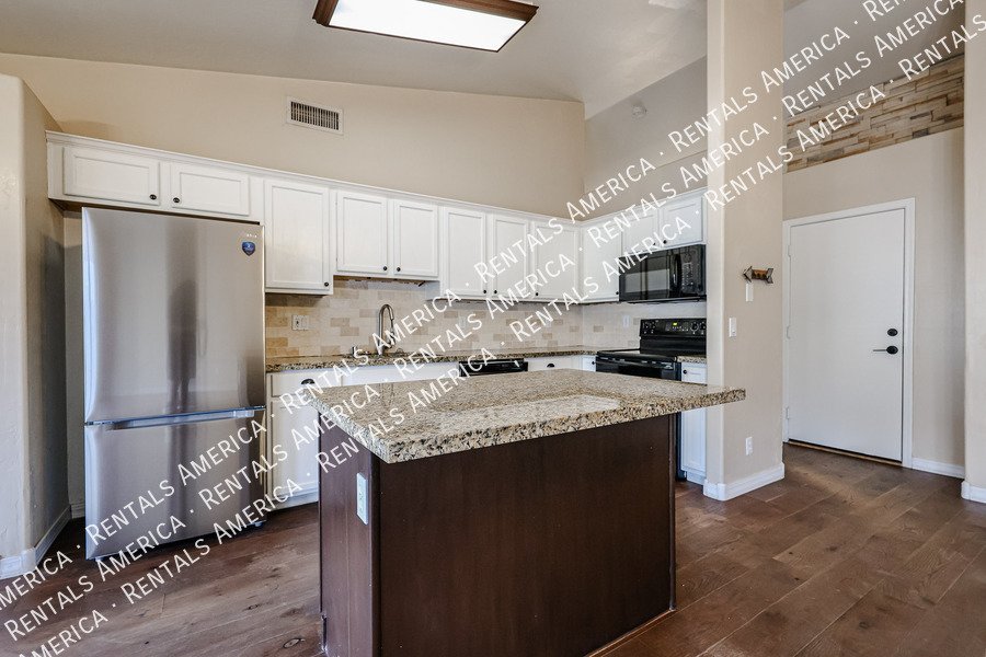 Gorgeous Chandler Home with Oversized Lot! property image
