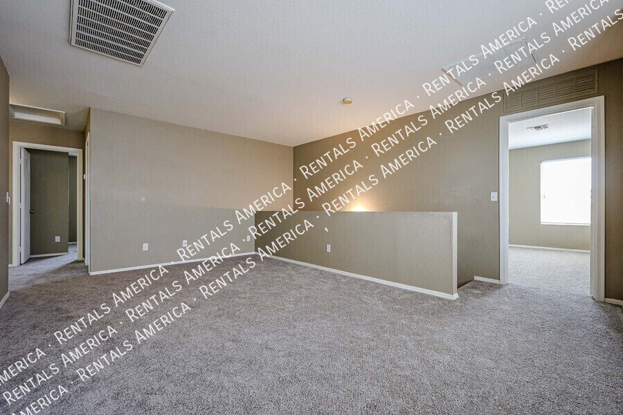 Welcome home to Spectrum at Val Vista! property image