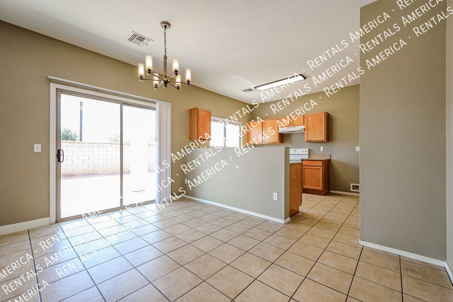 Welcome home to Spectrum at Val Vista! property image