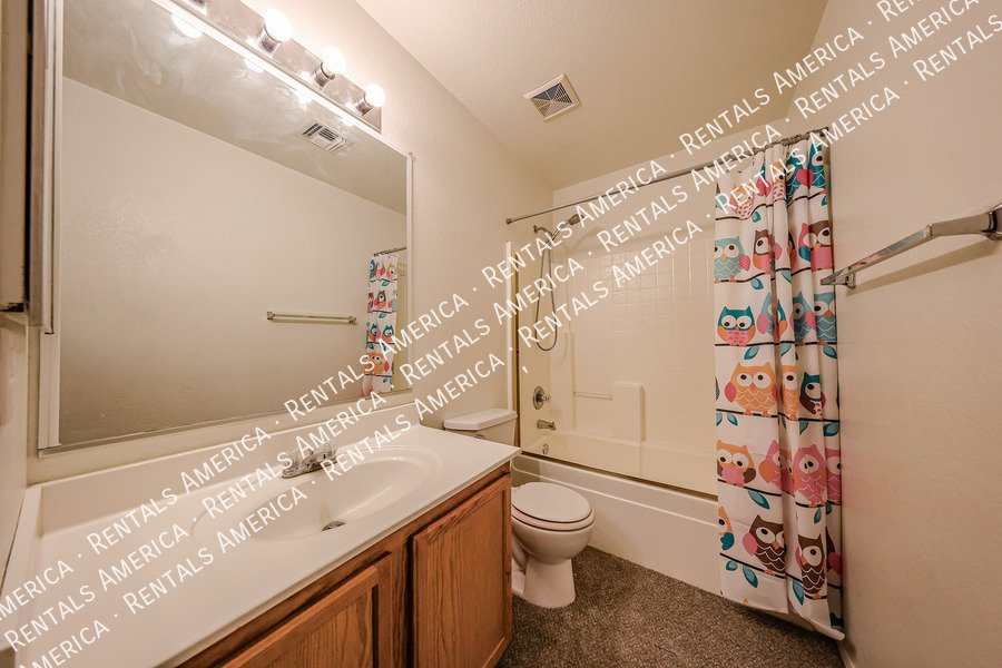 Welcome home to Spectrum at Val Vista! property image