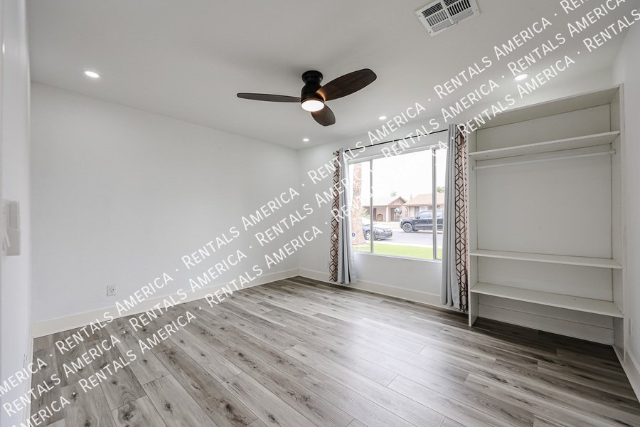 Remodeled 4 bedroom with Solar property image