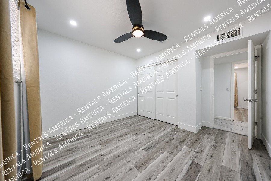 Remodeled 4 bedroom with Solar property image