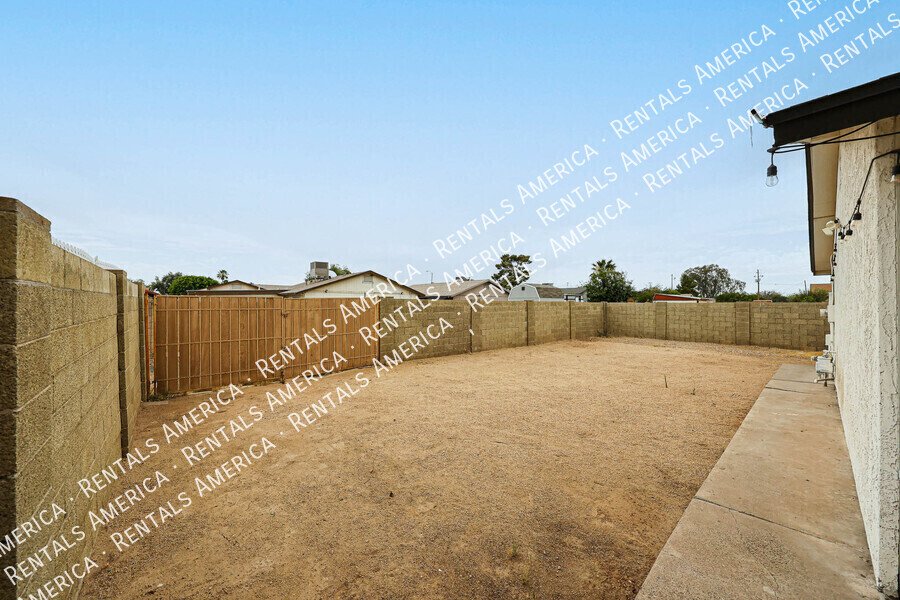 Remodeled 4 bedroom with Solar property image