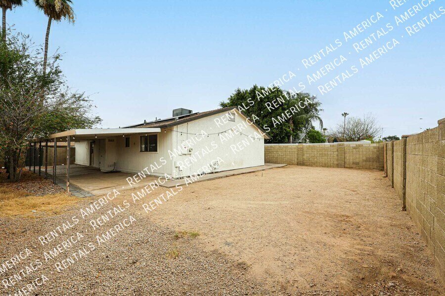Remodeled 4 bedroom with Solar property image