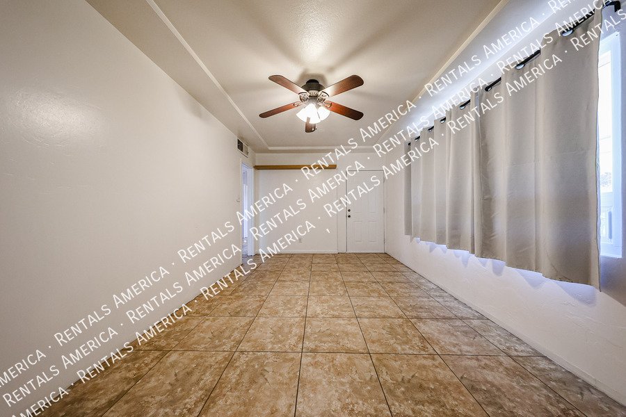 Charming 2 Bedroom Home with Water & Gas Included property image