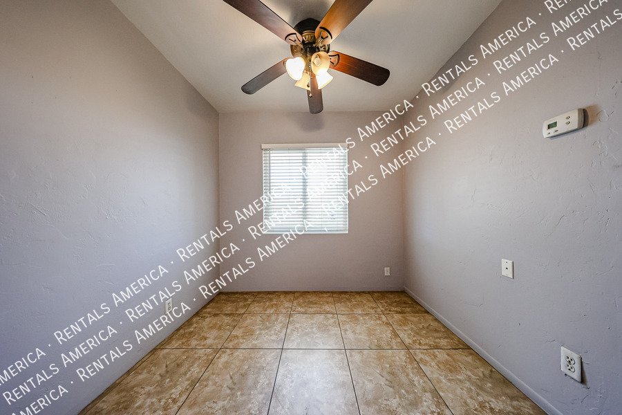 Charming 2 Bedroom Home with Water & Gas Included property image