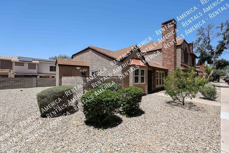Peoria Condo - 4 Bedrooms, 2 Bathrooms, Prime Location property image