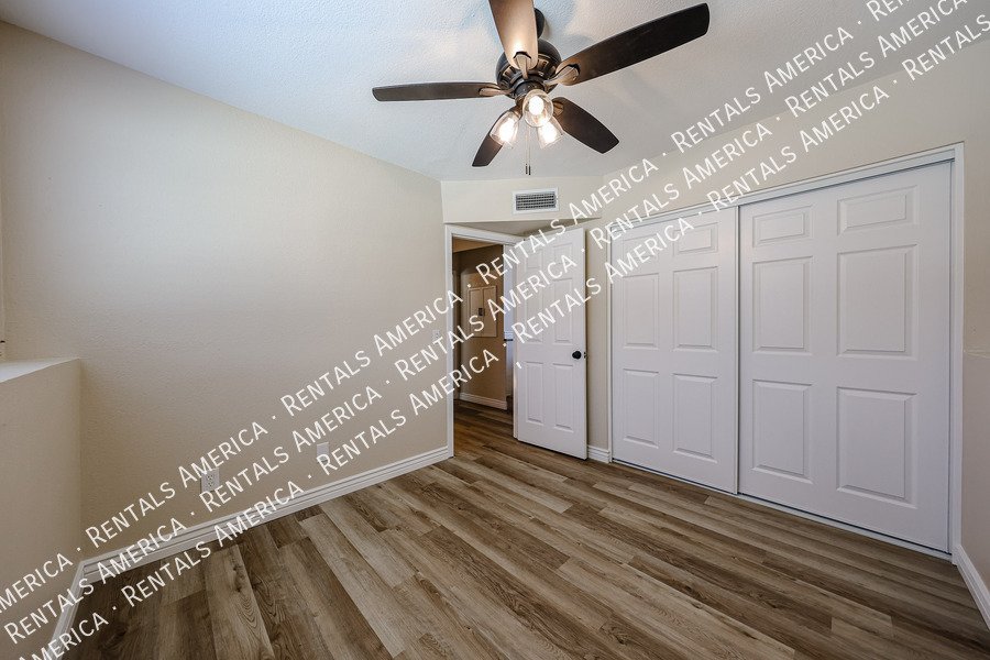 Peoria Condo - 4 Bedrooms, 2 Bathrooms, Prime Location property image