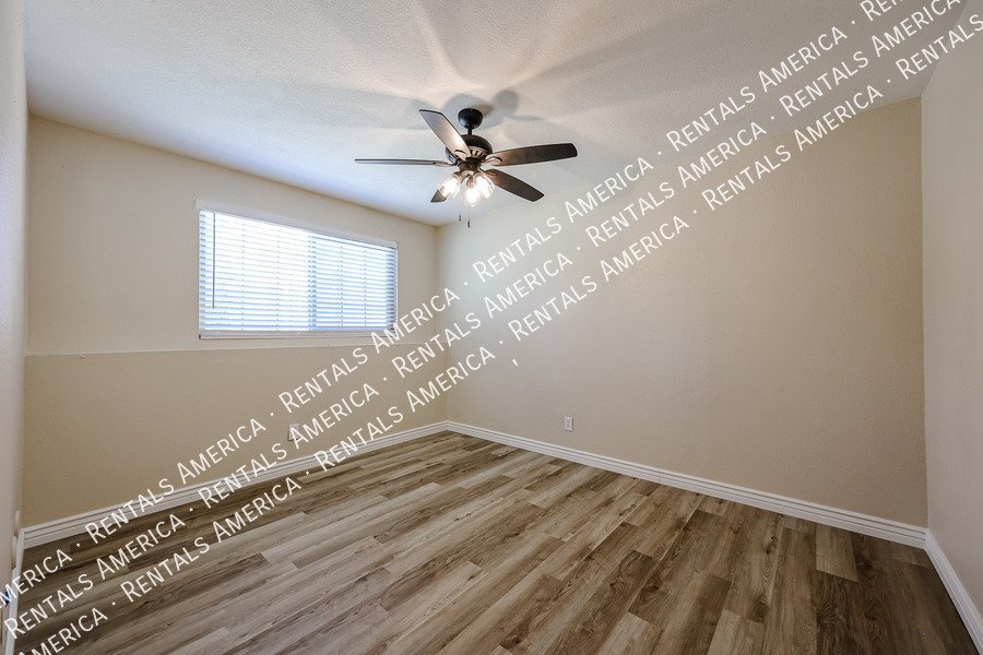 Peoria Condo - 4 Bedrooms, 2 Bathrooms, Prime Location property image
