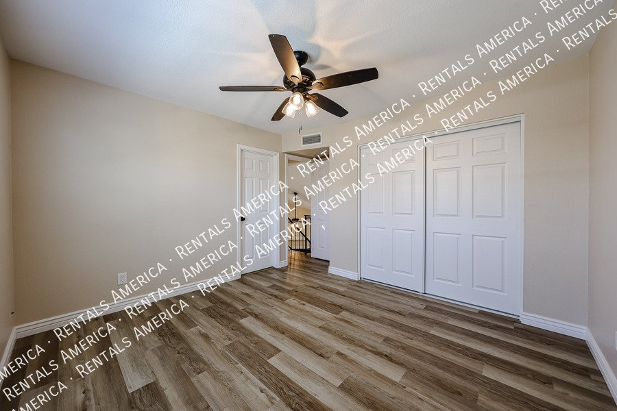 Peoria Condo - 4 Bedrooms, 2 Bathrooms, Prime Location property image