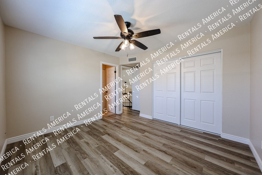 Peoria Condo - 4 Bedrooms, 2 Bathrooms, Prime Location property image