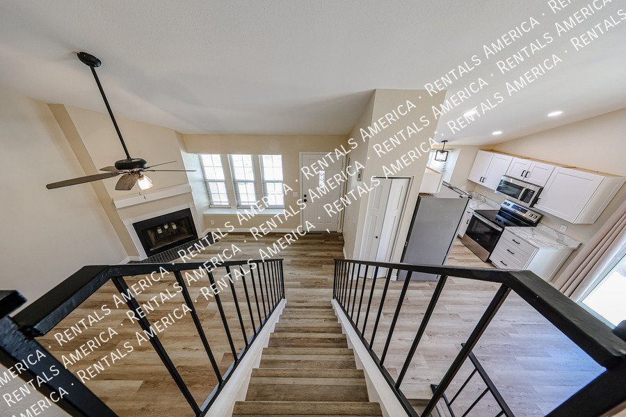 Peoria Condo - 4 Bedrooms, 2 Bathrooms, Prime Location property image