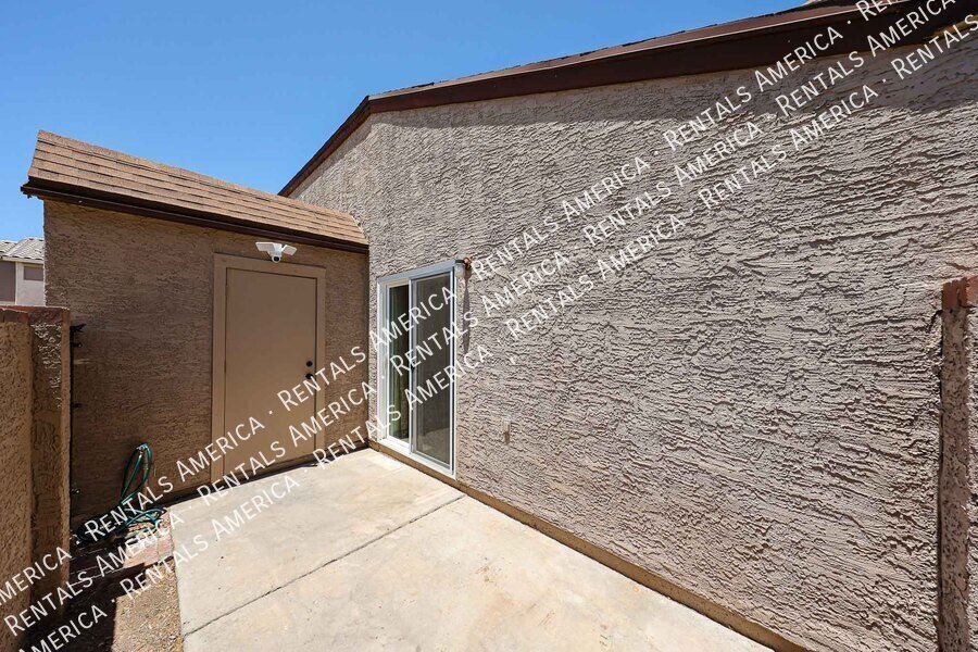 Peoria Condo - 4 Bedrooms, 2 Bathrooms, Prime Location property image