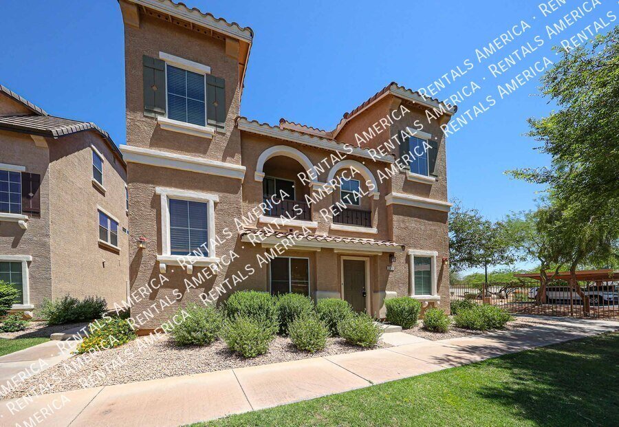 Nice Townhouse in Park Place Village! property image
