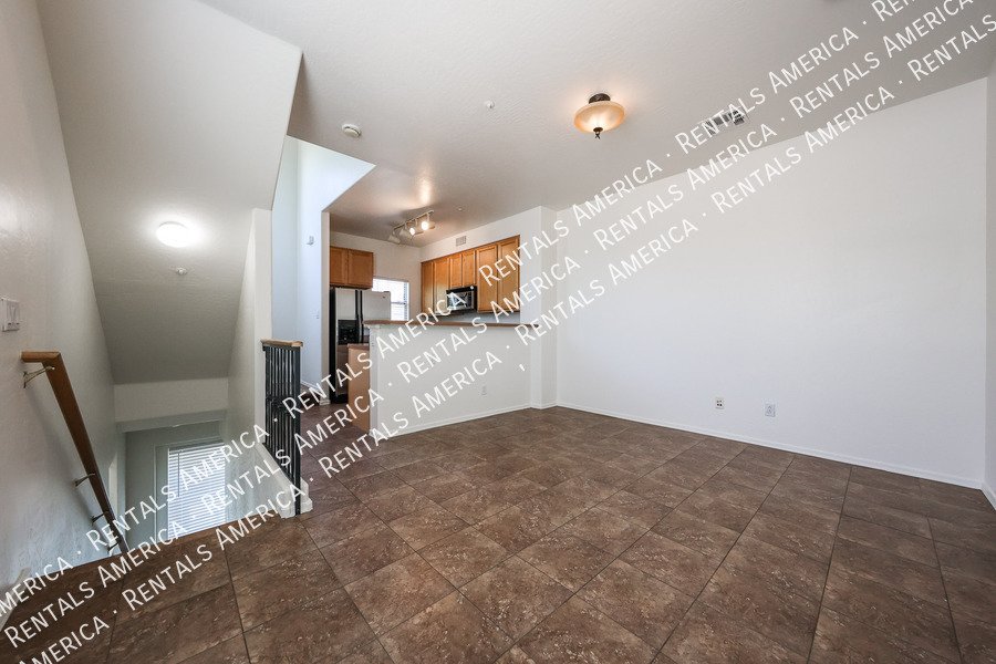 Nice Townhouse in Park Place Village! property image