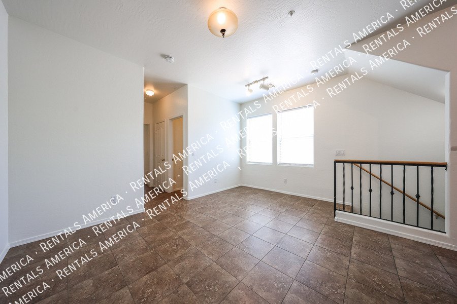 Nice Townhouse in Park Place Village! property image