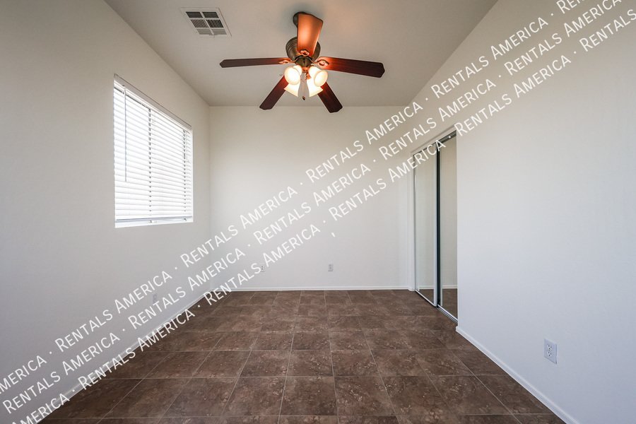 Nice Townhouse in Park Place Village! property image