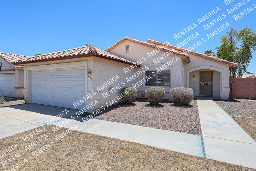 Lovely 3 BD, 2 BA Corner Lot Home in Wildflower Ranch Goodyear property image