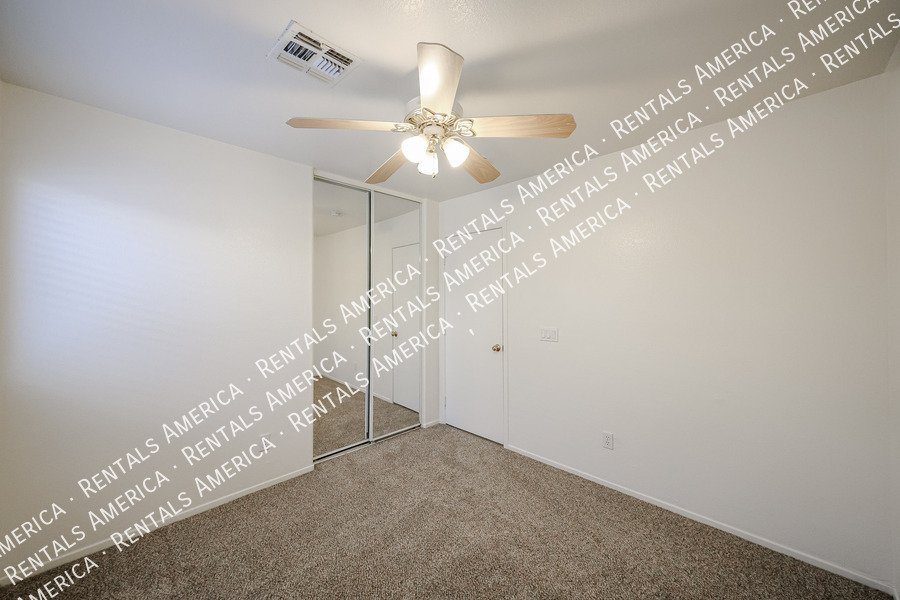 Lovely 3 BD, 2 BA Corner Lot Home in Wildflower Ranch Goodyear property image