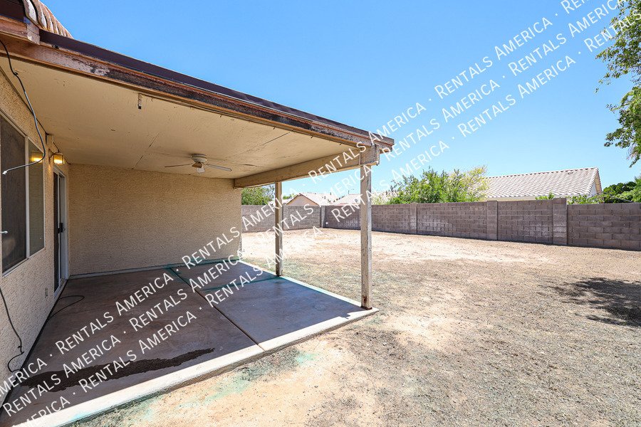 Lovely 3 BD, 2 BA Corner Lot Home in Wildflower Ranch Goodyear property image