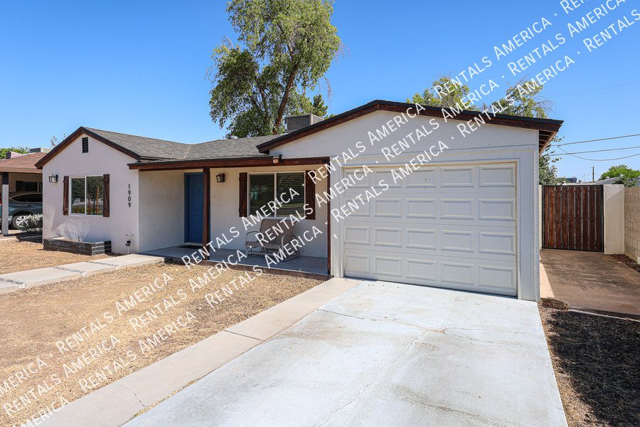 UPDATED 3BR IN E. CAMELBACK property image