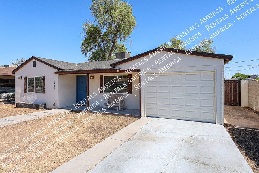 UPDATED 3BR IN E. CAMELBACK property image