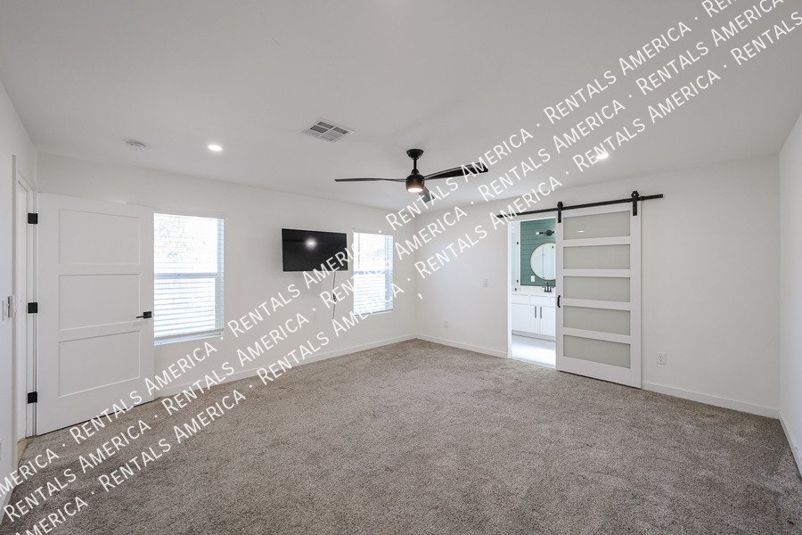 UPDATED 3BR IN E. CAMELBACK property image