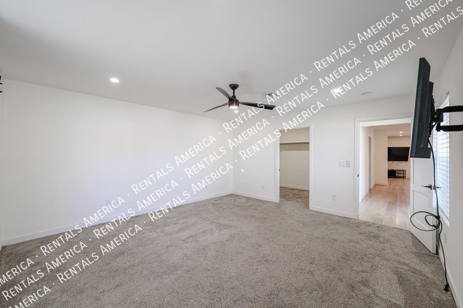 UPDATED 3BR IN E. CAMELBACK property image