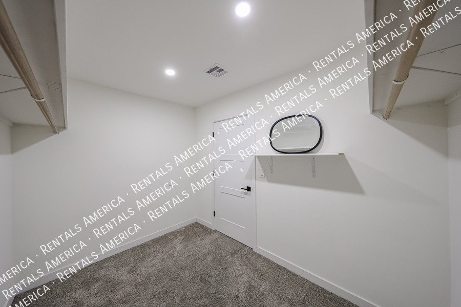 UPDATED 3BR IN E. CAMELBACK property image