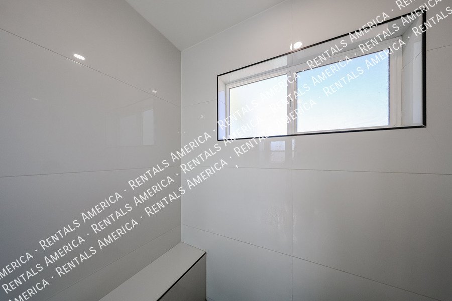 UPDATED 3BR IN E. CAMELBACK property image