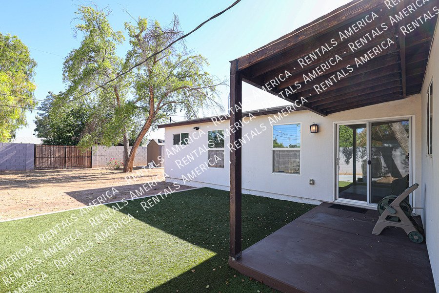 UPDATED 3BR IN E. CAMELBACK property image