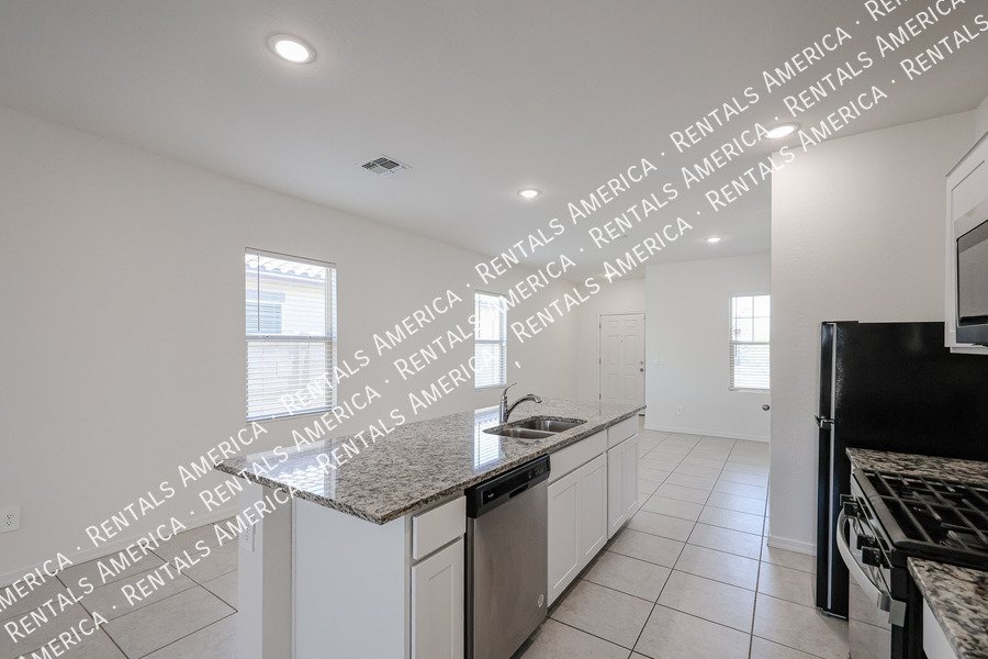 Charming 3-Bedroom Home Offering Space, Comfort, and Convenience property image