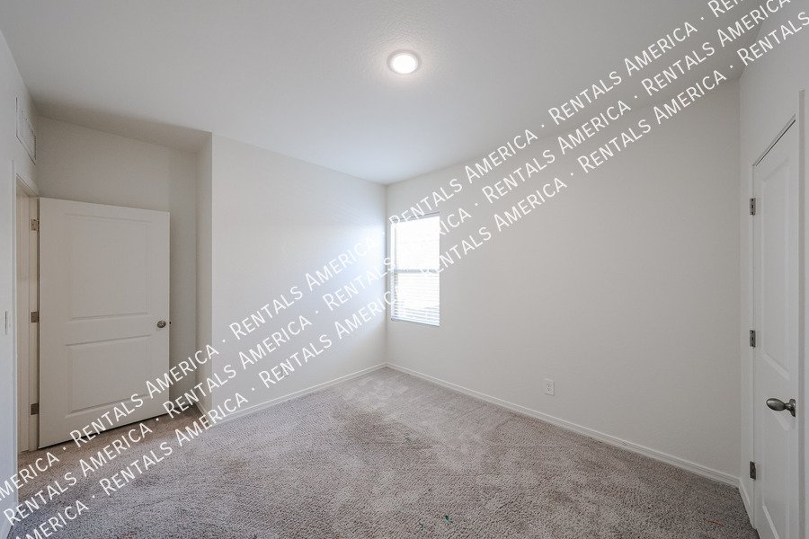 Charming 3-Bedroom Home Offering Space, Comfort, and Convenience property image