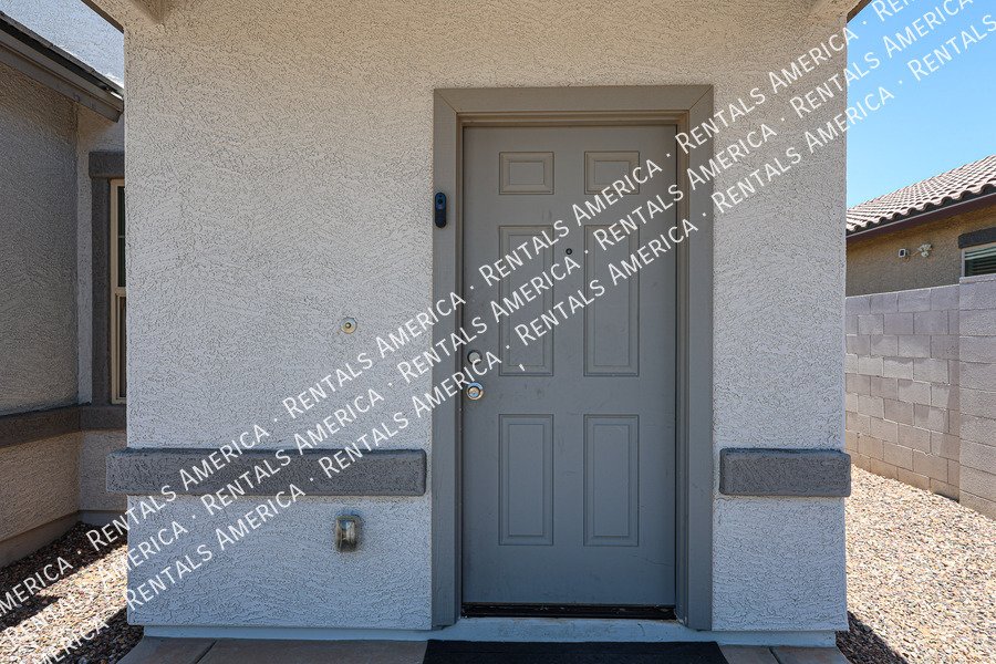 Charming 3-Bedroom Home Offering Space, Comfort, and Convenience property image