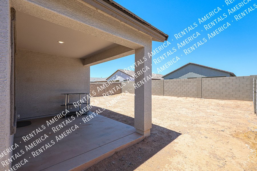 Charming 3-Bedroom Home Offering Space, Comfort, and Convenience property image