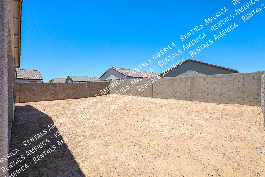 Charming 3-Bedroom Home Offering Space, Comfort, and Convenience property image