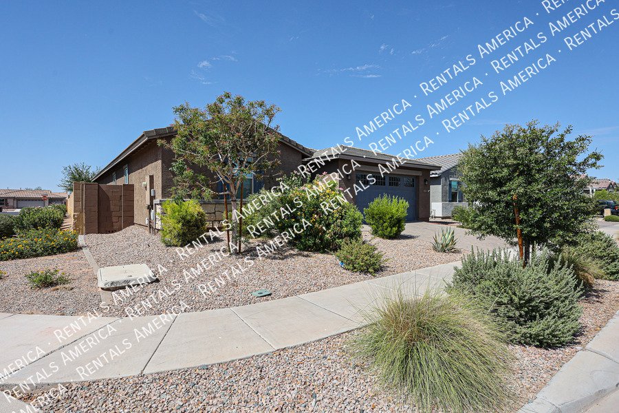 Stunning 5-Bedroom Home Spacious & Upgraded Throughout! property image