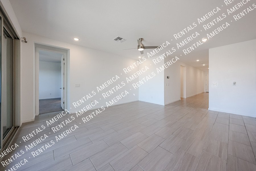 Stunning 5-Bedroom Home Spacious & Upgraded Throughout! property image
