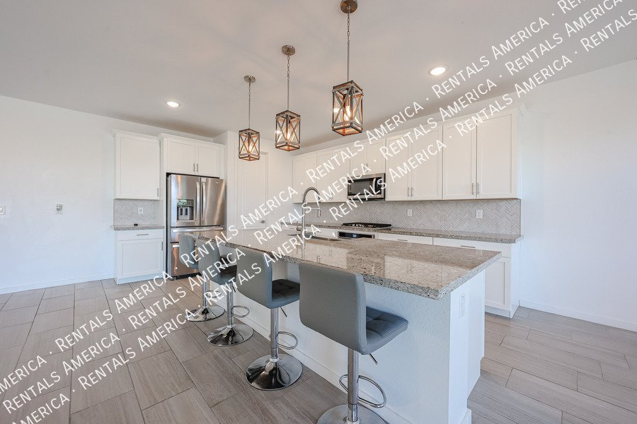 Stunning 5-Bedroom Home Spacious & Upgraded Throughout! property image