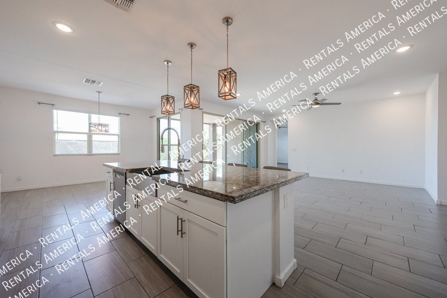 Stunning 5-Bedroom Home Spacious & Upgraded Throughout! property image